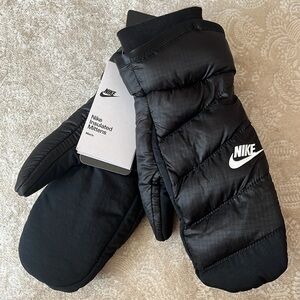 Brand New Nike Men’s Insulated Mittens Black Thermore Ribbed Cuff Winter Gloves